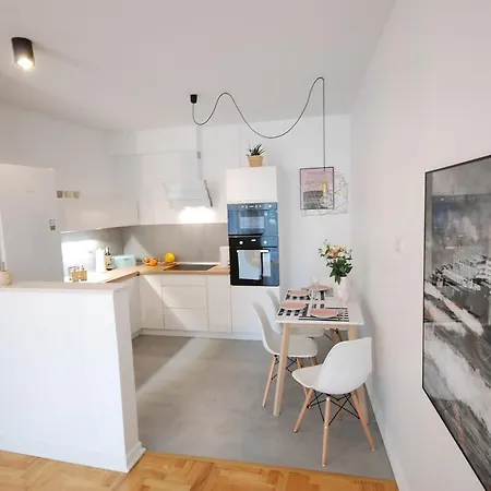 Apartament Swan *